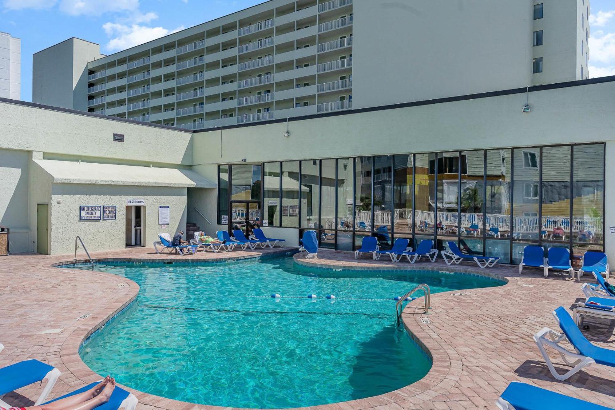 Sands Beach Club Briarcliffe Acres Exterior photo